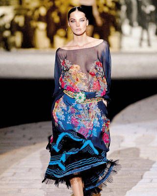 Summer Fashion Trends View Mexican Inspired