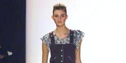 BCBG Fall 2003 Ready&#45;to&#45;Wear Collections 0001
