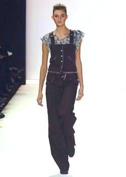 BCBG Fall 2003 Ready&#45;to&#45;Wear Collections 0001