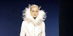 Andrew GN Fall 2003 Ready&#45;to&#45;Wear Collections 0001