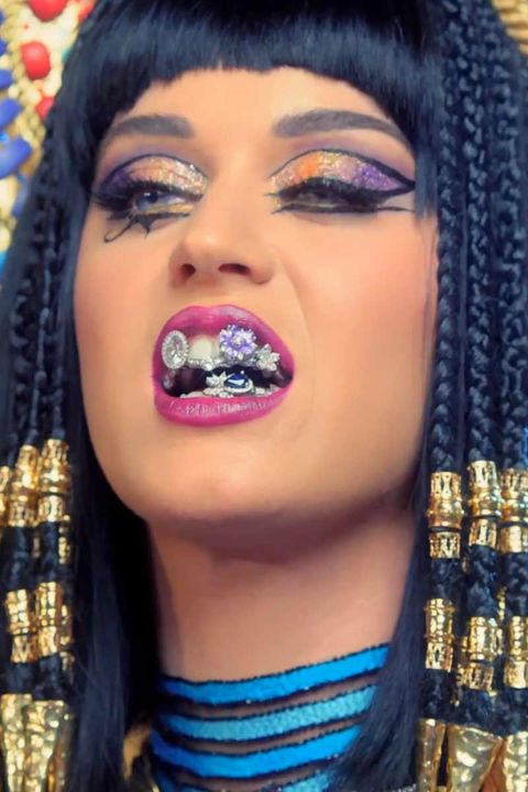 Katy Perry Dark Horse Video - katy perry darkhorse virtual piano roblox
