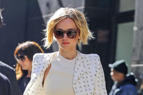 Jennifer Lawrence Growing Out A Pixie Cut How To Grow Out A Pixie