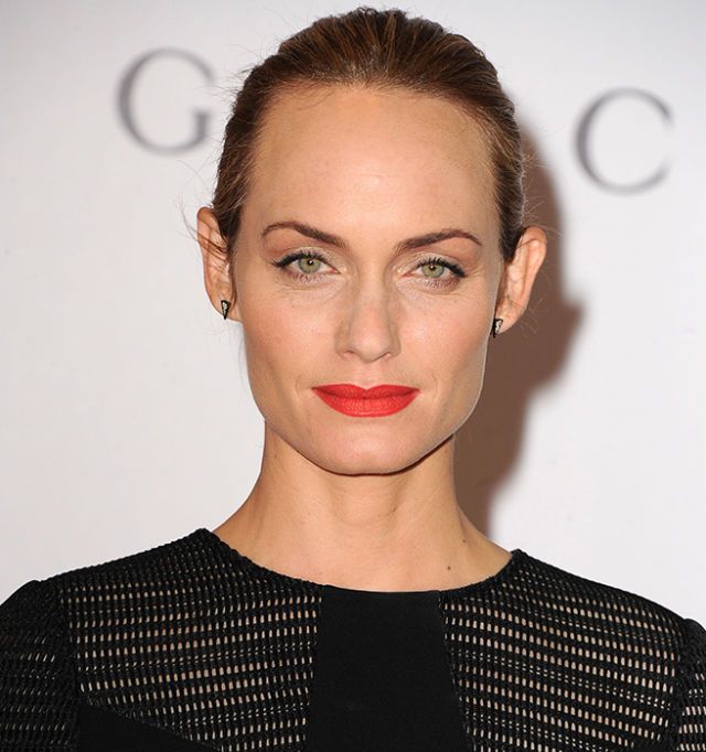 Next photo of Amber Valletta