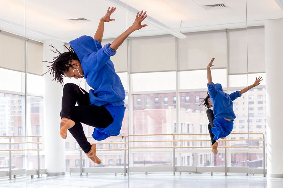 Alvin Ailey Dancers Put the Stretchiest Jeans on the Market to the Test -  Alvin Ailey American Dancer Theater