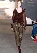 DKNY Fall 2004 Ready&#45;to&#45;Wear Collections 0003