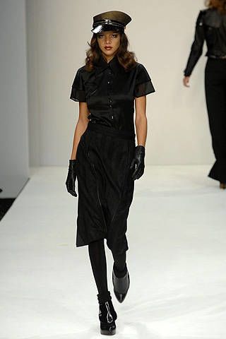 Gavin Douglas Fall 2008 Ready&#45;to&#45;wear Collections &#45; 002