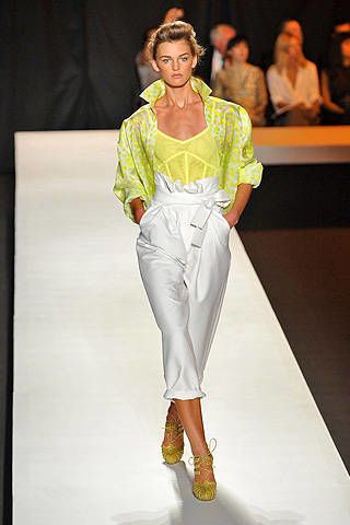 Isaac Mizrahi Spring 2009 Ready&#45;to&#45;wear Collections &#45; 003