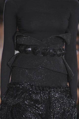 Givenchy Fall 2009 Couture Detail - Givenchy Haute Couture Collection