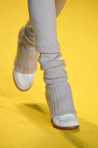 Human leg, Joint, Knee, Sock, Ankle, Walking shoe, 
