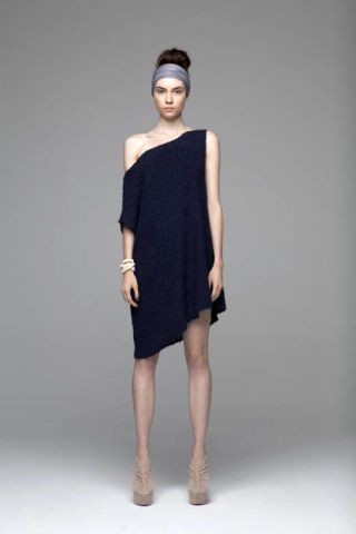 Clothing, Dress, Sleeve, Human body, Human leg, Shoulder, Standing, Joint, One-piece garment, Style, 
