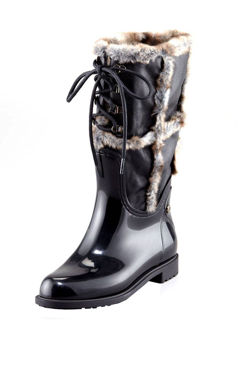 rain boots with fur trim