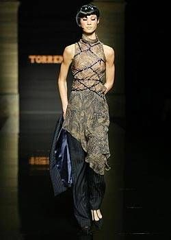 Torrente Spring 2004 Haute Couture Collections 0001
