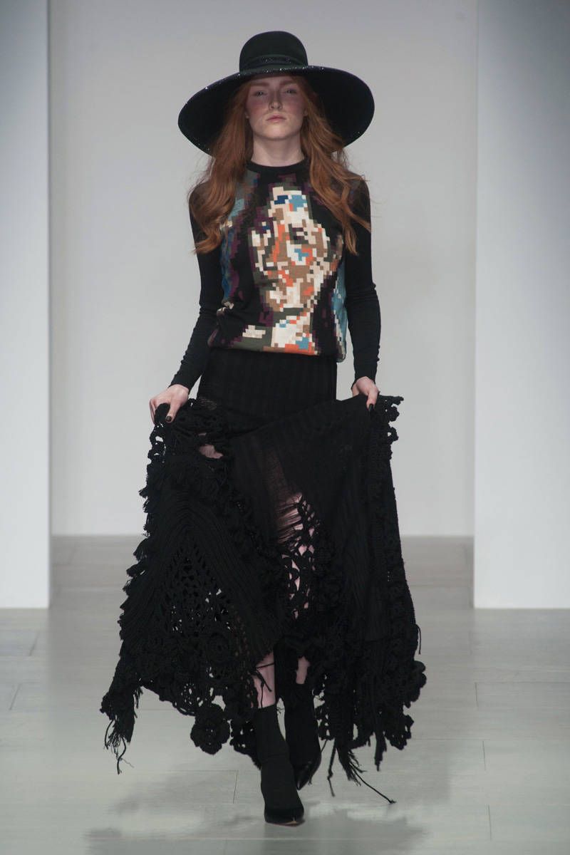 Fashion week A Style: in Her Week Dakota Fanning for woman Fashion style A Style: in Her Week Dakota Fanning for girls