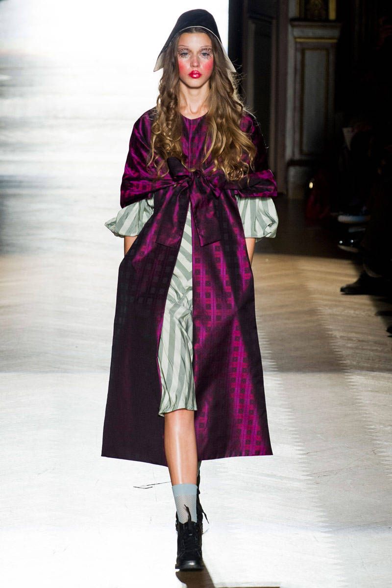 Westwood Spring 2015 Ready-to-Wear - Vivienne Westwood Ready-to-Wear