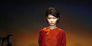 Koi Suwannagate Fall 2008 Ready&#45;to&#45;wear Collections &#45; 001