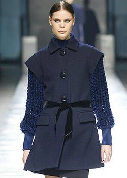 Louis Vuitton Fall 2003 Ready&#45;to&#45;Wear Detail 0001