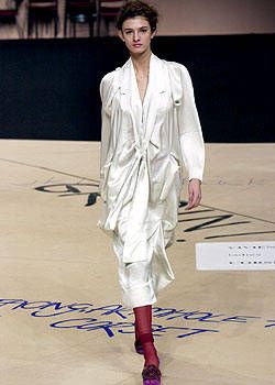Vivienne Westwood Fall 2003 Ready&#45;to&#45;Wear Collections 0001