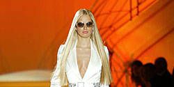 Versace Spring 2004 Haute Couture Collections 0001