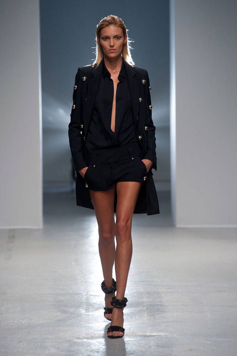 Tipsanthony Fashion vaccarello spring advise dress for autumn in 2019 Tipsanthony Fashion vaccarello spring forecasting to wear for on every day in 2019