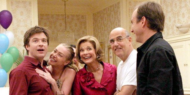 10 Shows to Netflix Binge On This Holiday Season