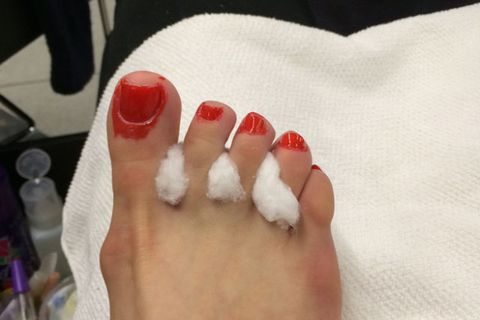 Featured image of post White Toe Nail Polish Meme Hello my lovelies in today s pedicure tutorial i will paint my natural long toe nails using white nail polish