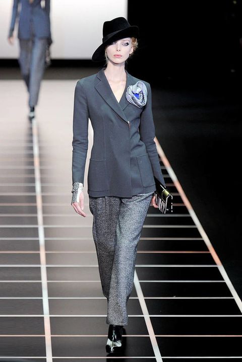 Giorgio Armani Fall 2012 Runway - Giorgio Armani Ready-To-Wear Collection