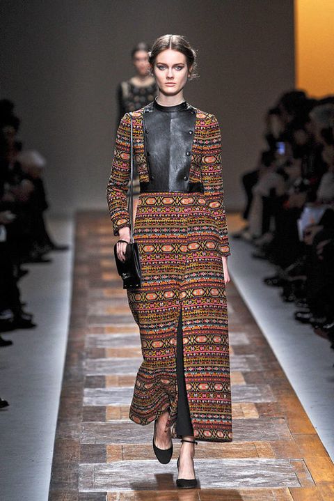 Valentino Fall 2012 Runway - Valentino Ready-To-Wear Collection
