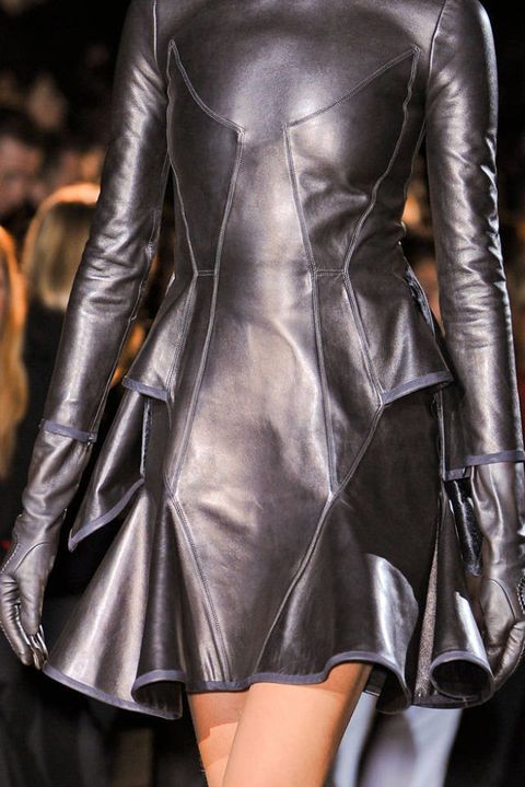 GIVENCHY FALL 2012 RTW DETAIL 001