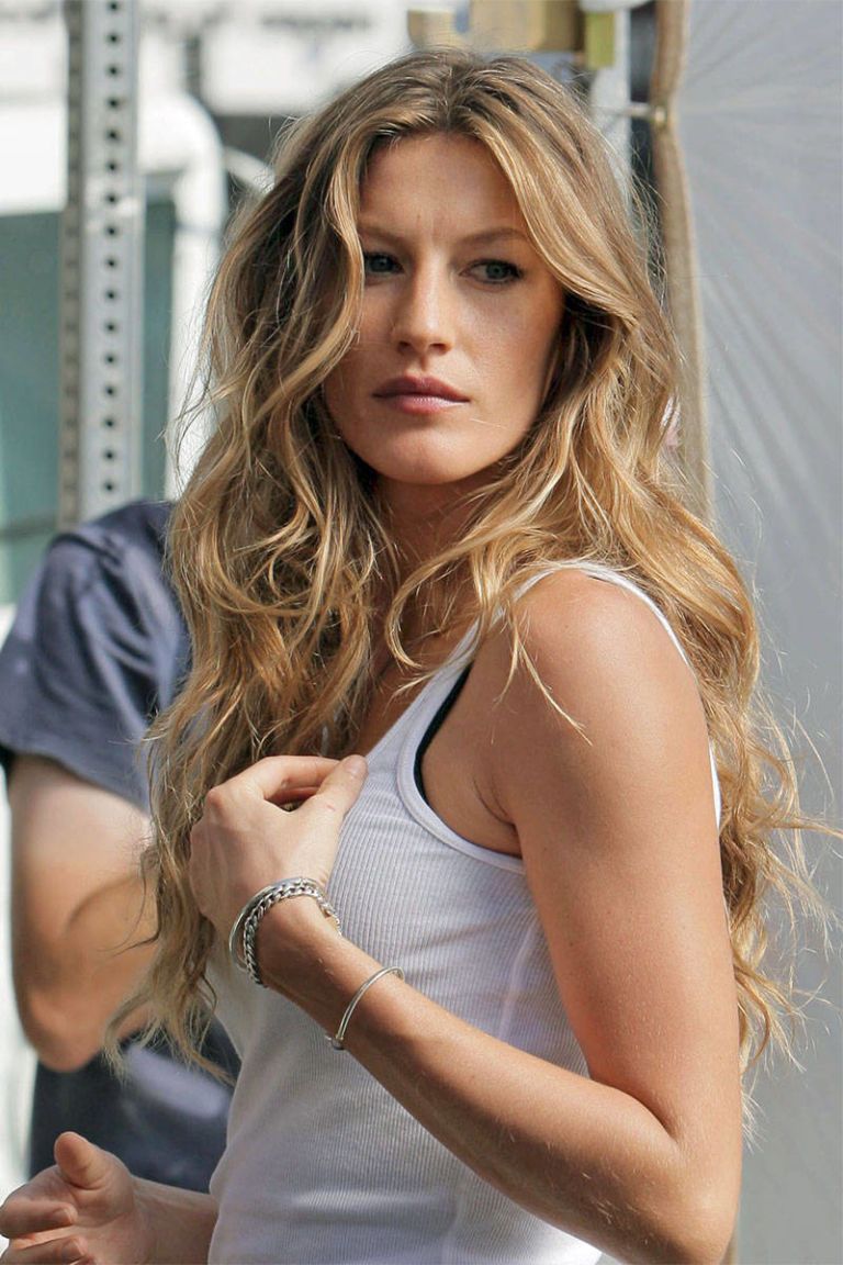 Most Requested Long Hairstyle How To Get Gisele S Long Wavy Hair