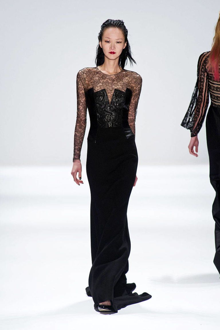 Marc carmen valvo fall forecast to wear for on every day in 2019 Marc carmen valvo fall advise dress in autumn in 2019