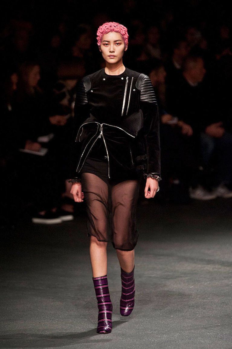 Givenchy Fall 2013 Ready-to-Wear Runway 