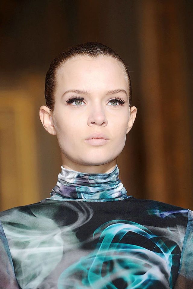 Emanuel Ungaro Fall 2011 Beauty - Emanuel Ungaro Ready-To-Wear Collection