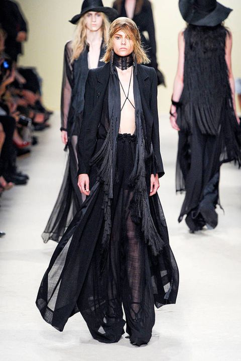 Ann Demeulemeester Spring 2012 Runway - Ann Demeulemeester Ready-To ...