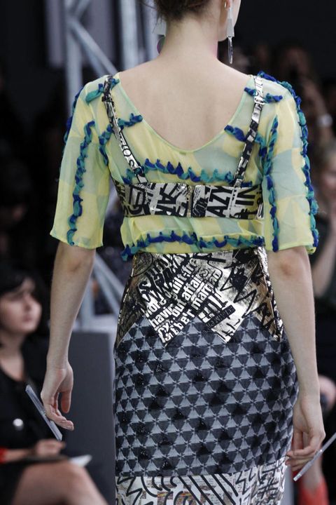 Louise Gray Spring 2013 Ready-to-Wear Detail - Louise Gray Ready-to ...
