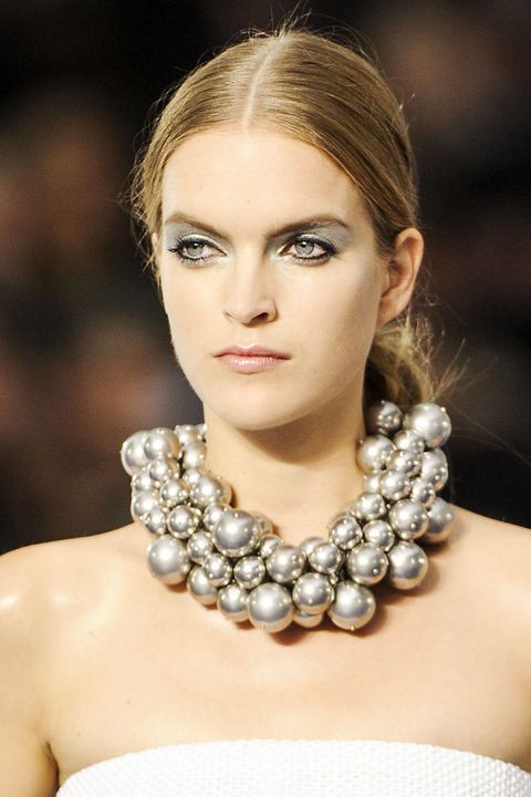 Chanel Spring 2013 Ready-to-Wear Beauty - Chanel Ready-to-Wear Collection