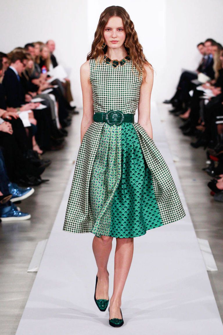 Oscar in looks de la renta pre-fall catalog photo Oscar in looks de la renta pre-fall exclusive photo