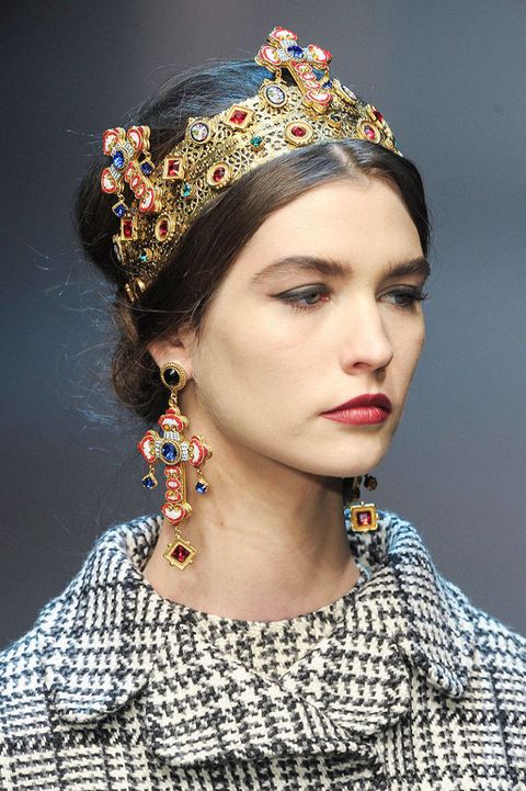 Dolce & Gabbana Fall 2013 Ready-to-Wear Beauty - Dolce & Gabbana Ready ...