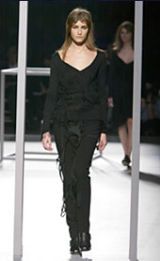 Hussein Chalayan Fall 2002 Ready-to-Wear Collection 0003