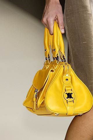 Yellow, Bag, Style, Amber, Shoulder bag, Fashion, Hobo bag, Musical instrument accessory, Tan, Beige, 