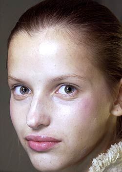 As Four Spring 2005 Ready-to-Wear Backstage 0001