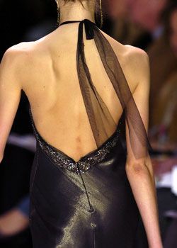 Monique Lhuillier Fall 2005 Ready-to-Wear Detail 0001