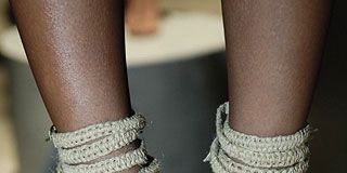 Joint, Style, Fashion, Beige, Close-up, Foot, Fashion design, Silver, Nail, Ankle, 