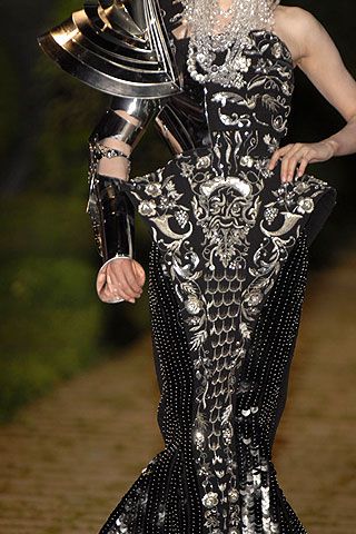 Christian Dior Fall 2006 Couture Detail - Christian Dior Haute Couture ...