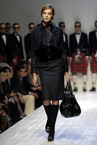 Moschino Fall 2006 Ready-to-Wear Collections 0001