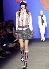 Anna Sui Spring 2003 Runway - Anna Sui Ready-To-Wear Collection