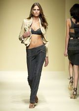 La Perla Spring 2003 Ready-to-Wear Collection 0003