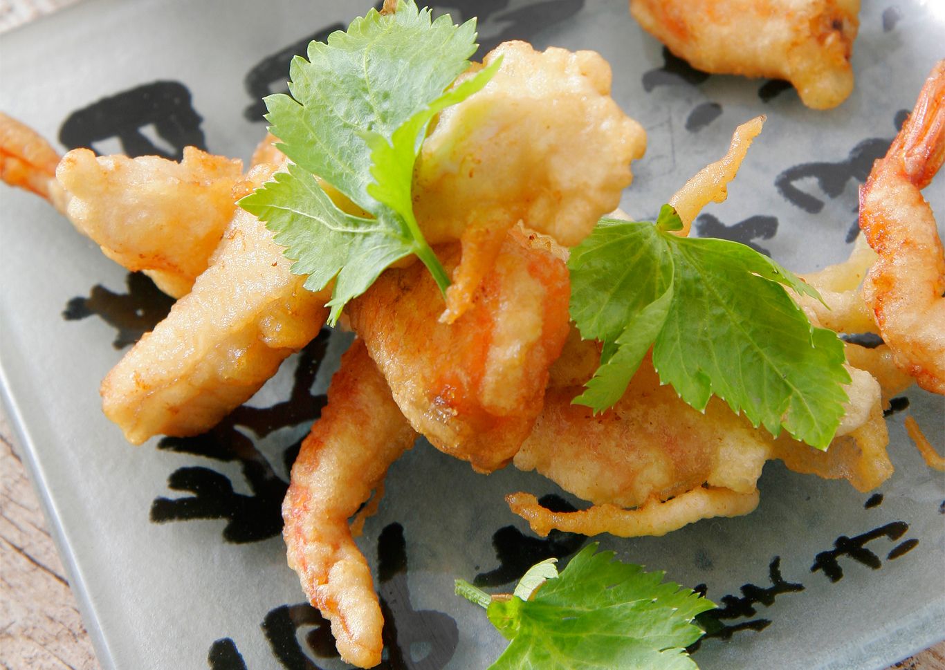 Tempura de pescado con salsa de soja