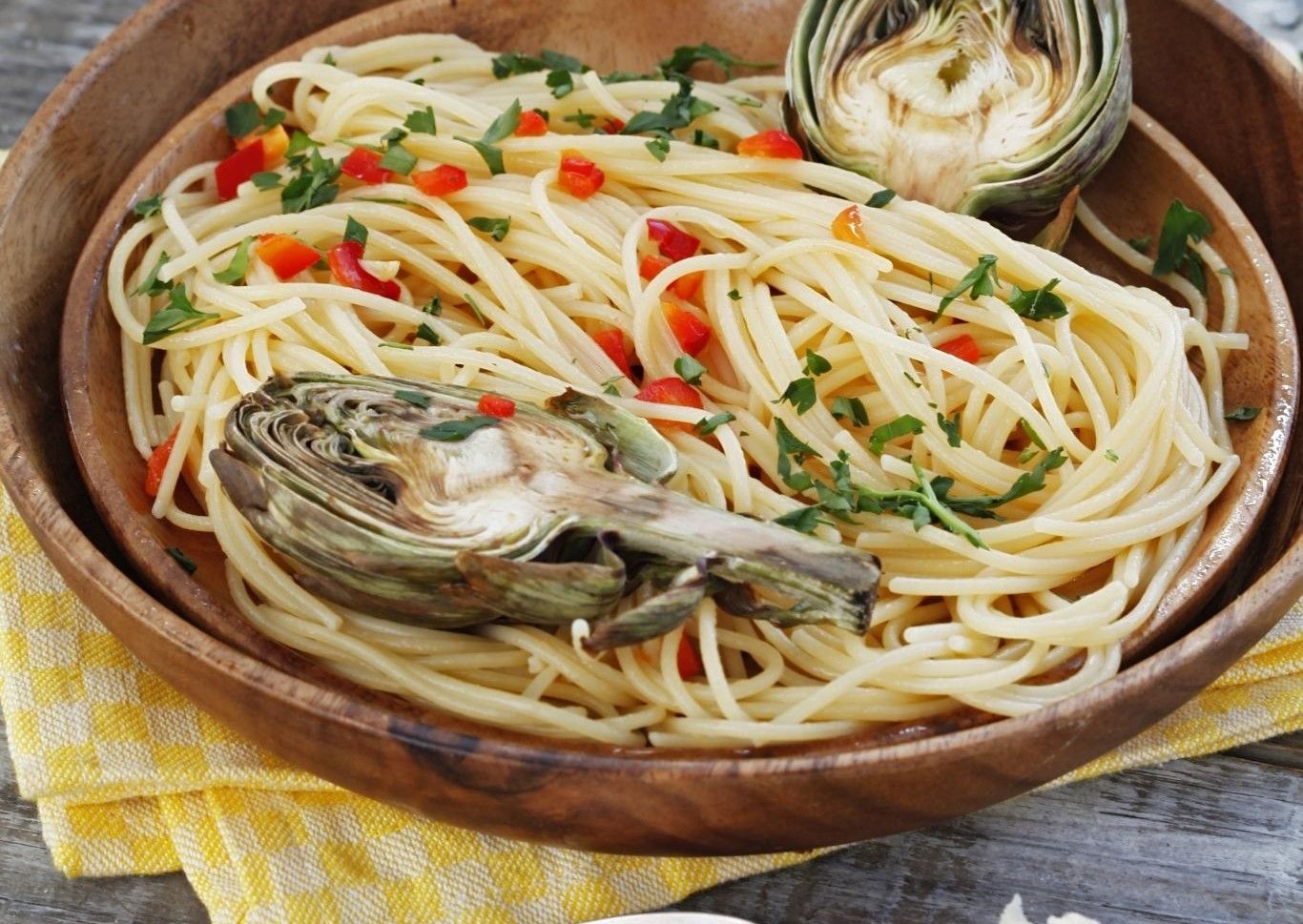 Espaguetis con alcachofas