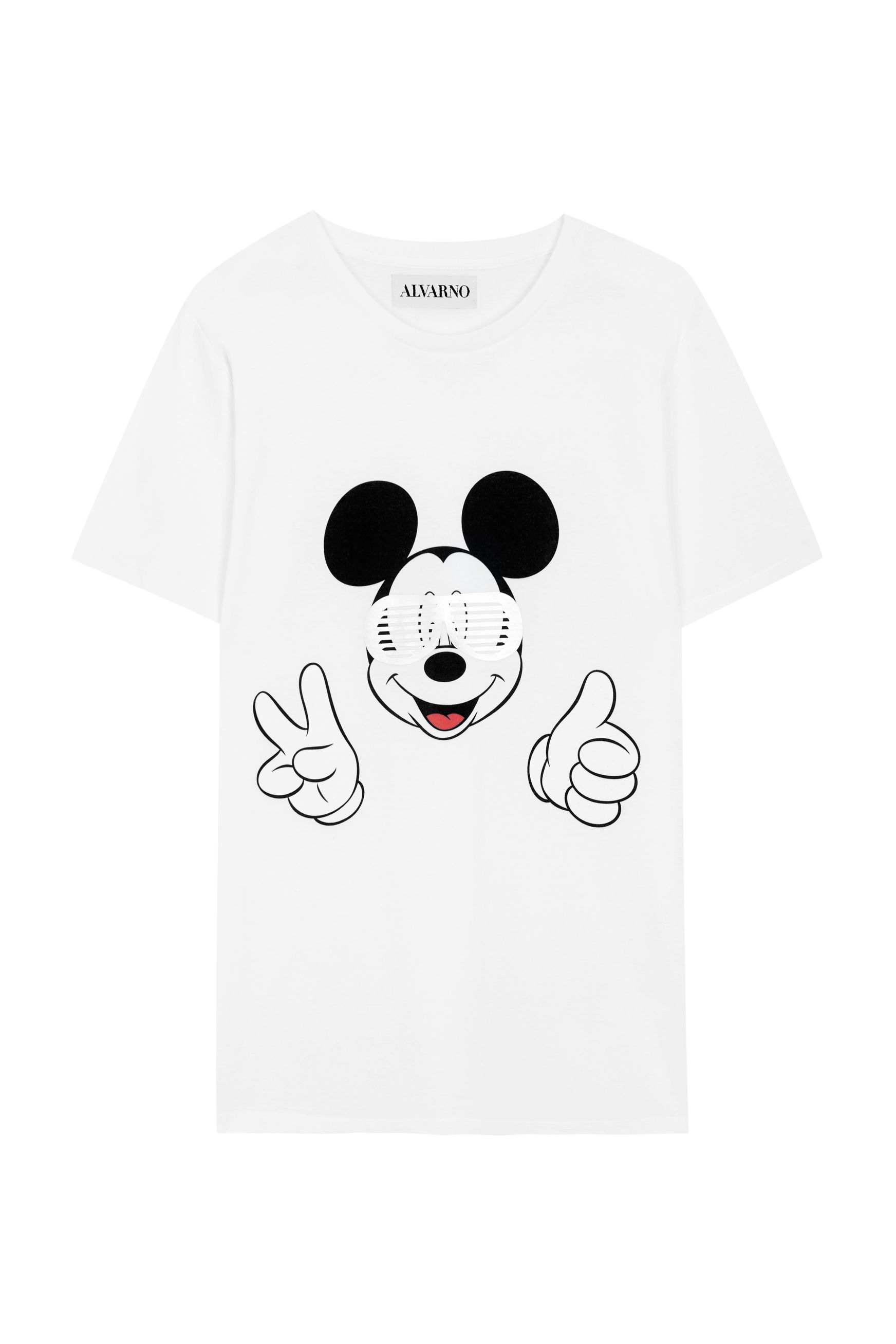 Ardiente arma tos Alvarno diseña una camiseta de Mickey para la Fundación Aladina
