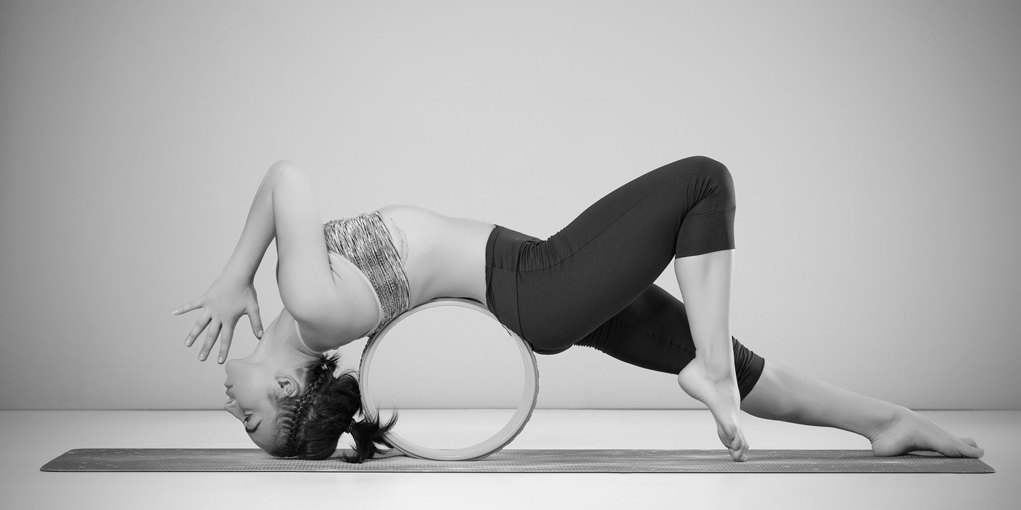 Rueda de yoga para practicar posturas